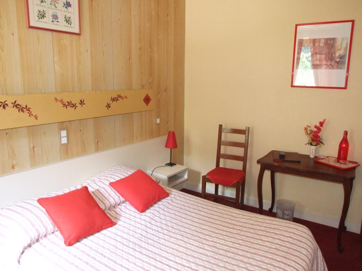 Hotel Du Val D'Aure Cadeac Екстер'єр фото