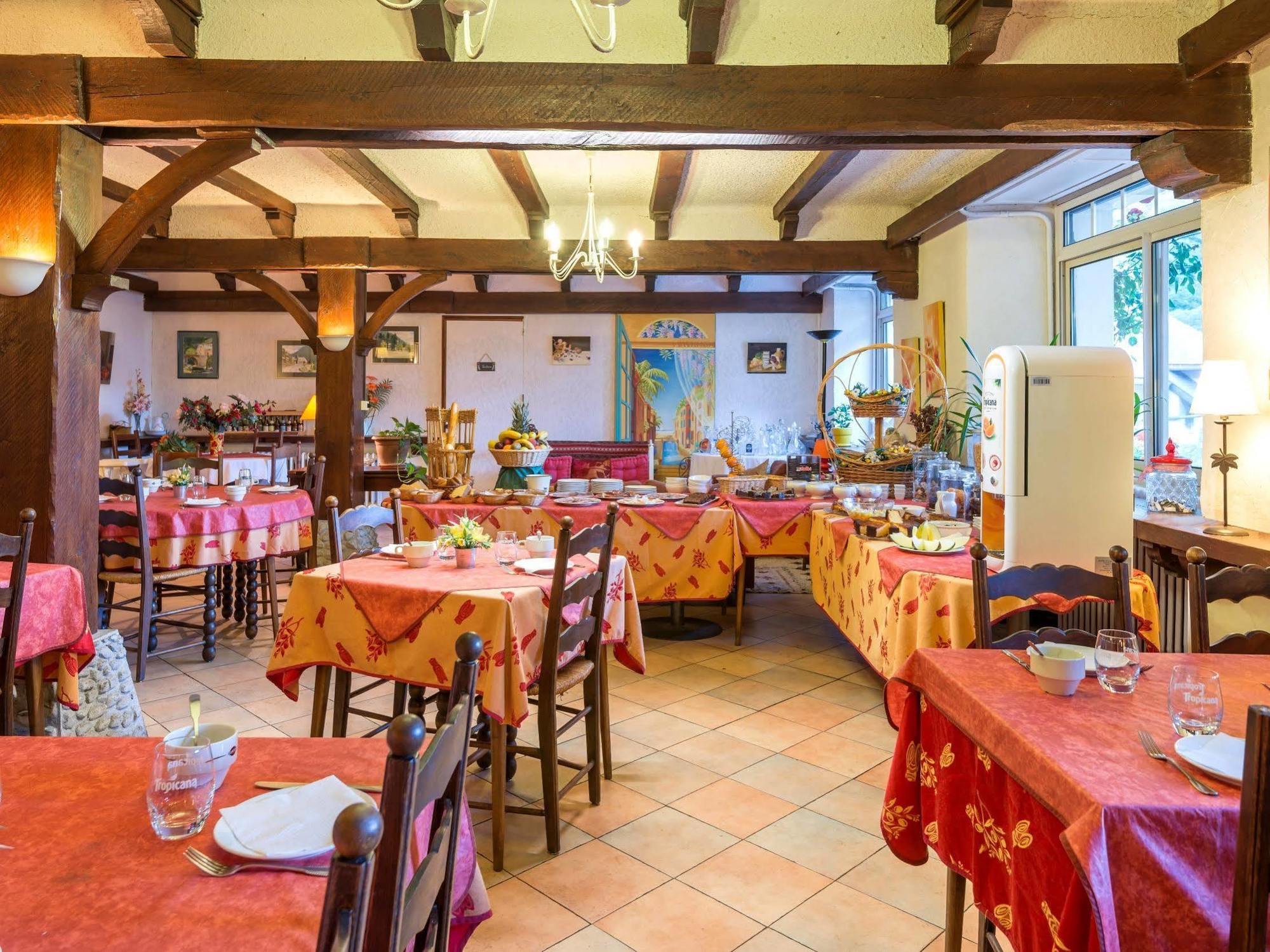 Hotel Du Val D'Aure Cadeac Екстер'єр фото
