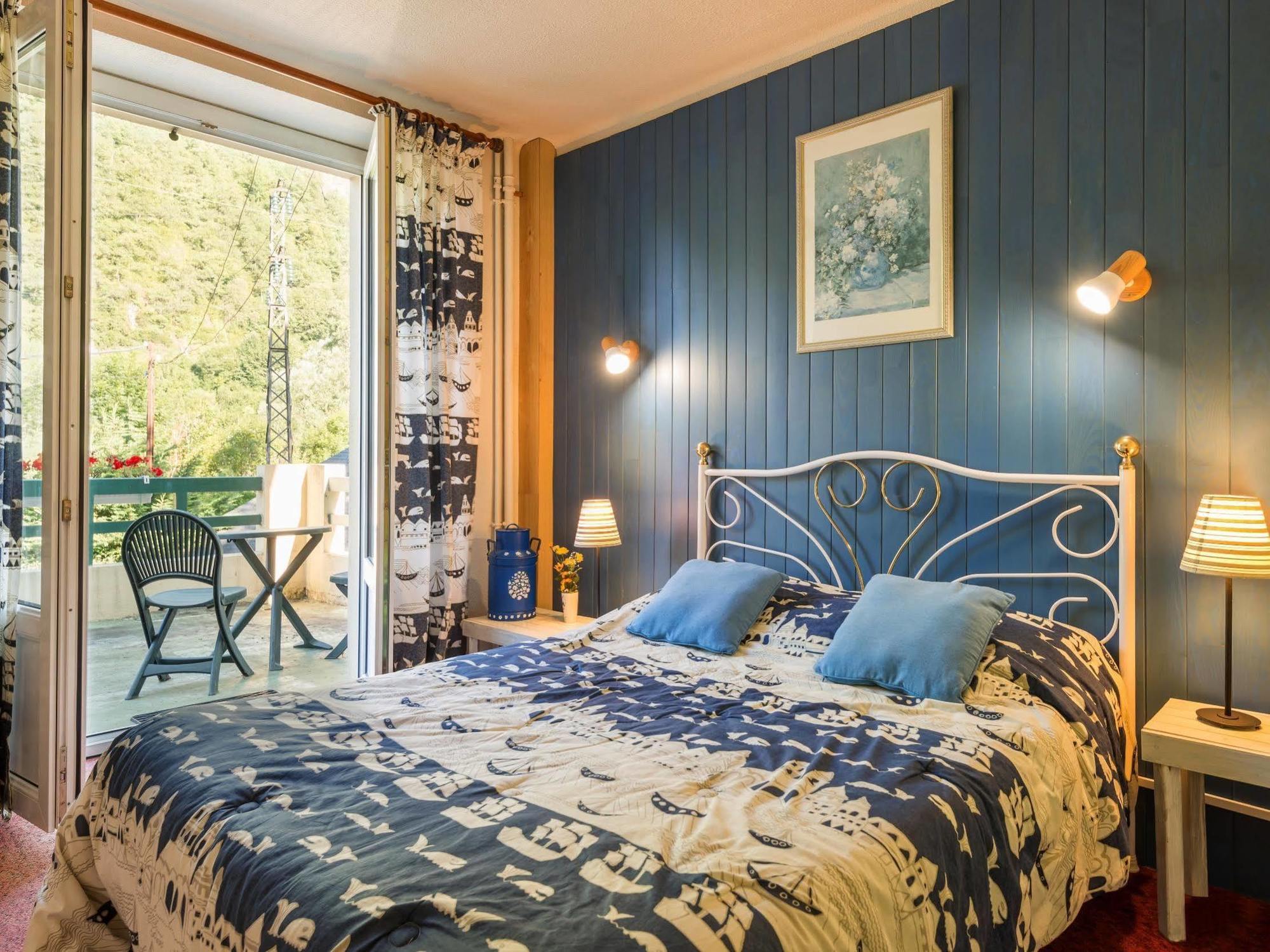 Hotel Du Val D'Aure Cadeac Екстер'єр фото